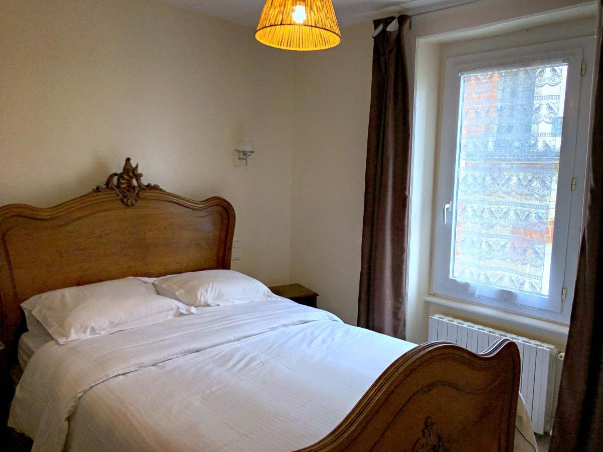 Le Relais Montois Hotel Pontorson Bagian luar foto